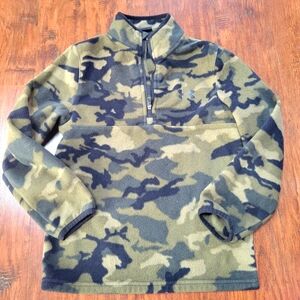 Under Armour Boys Fleece Quarter zip youth small  - army print